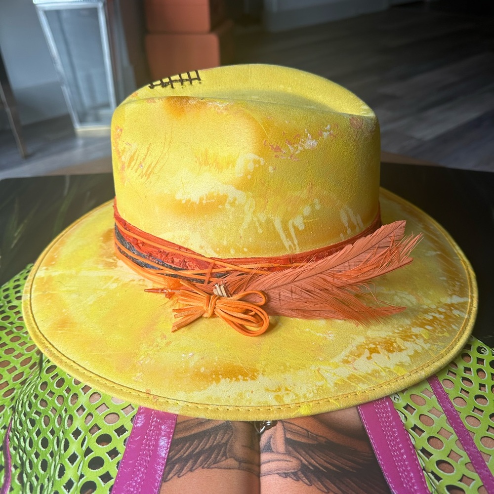 FEDORA BRIM Vibrant Yellow Hat (Worn Once) Size L